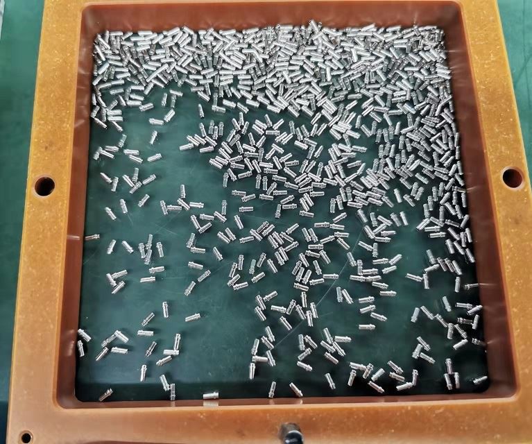 Vynikajúca technológia galvanického pokovovania Rhódiované