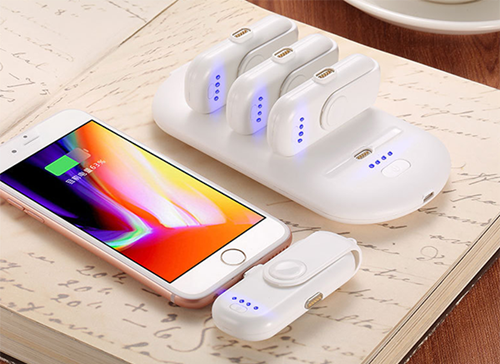 Odnímateľná power banka s magnetickým pogo pinom