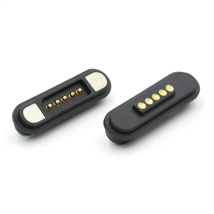 Pružinový konektor Pogo na nabíjanie batérie