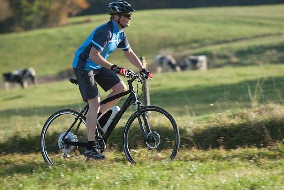 Magnetické riešenie nabíjacieho konektora pogopin pre elektrický bicykel