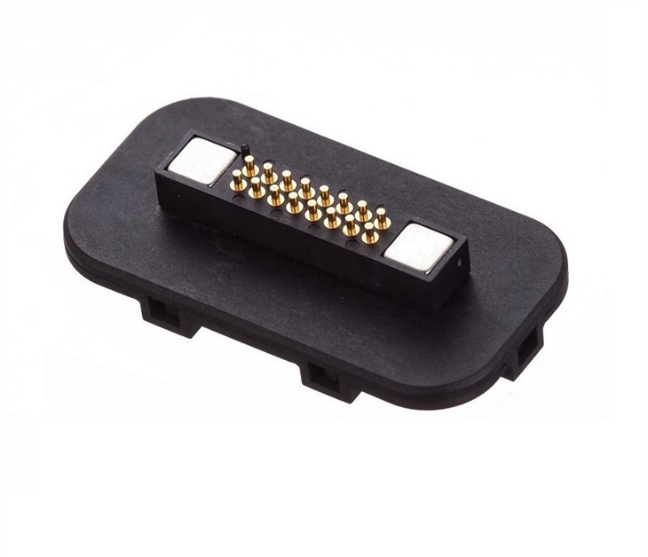 Vodotesný konektor pogo pinov